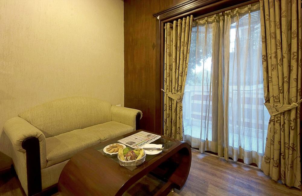 Siris 18 Gurgaon Exterior foto