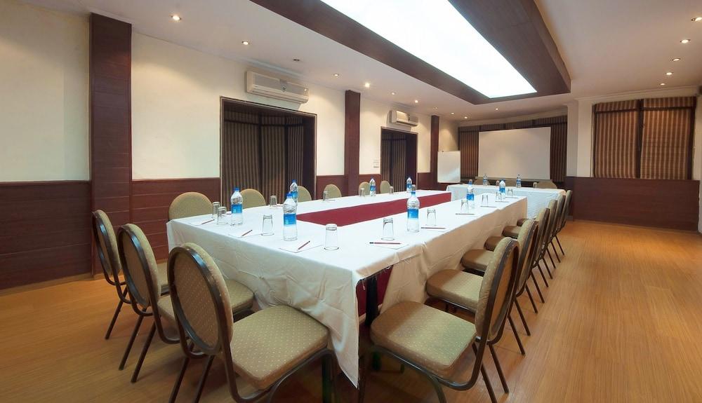 Siris 18 Gurgaon Exterior foto