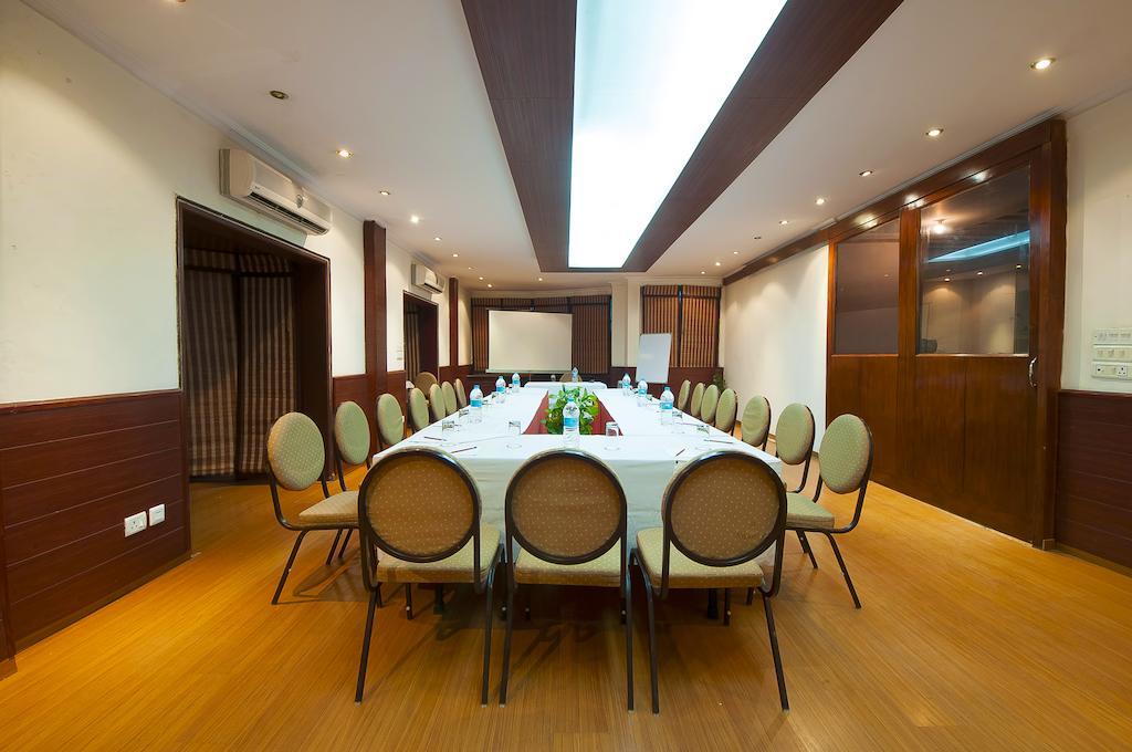 Siris 18 Gurgaon Exterior foto