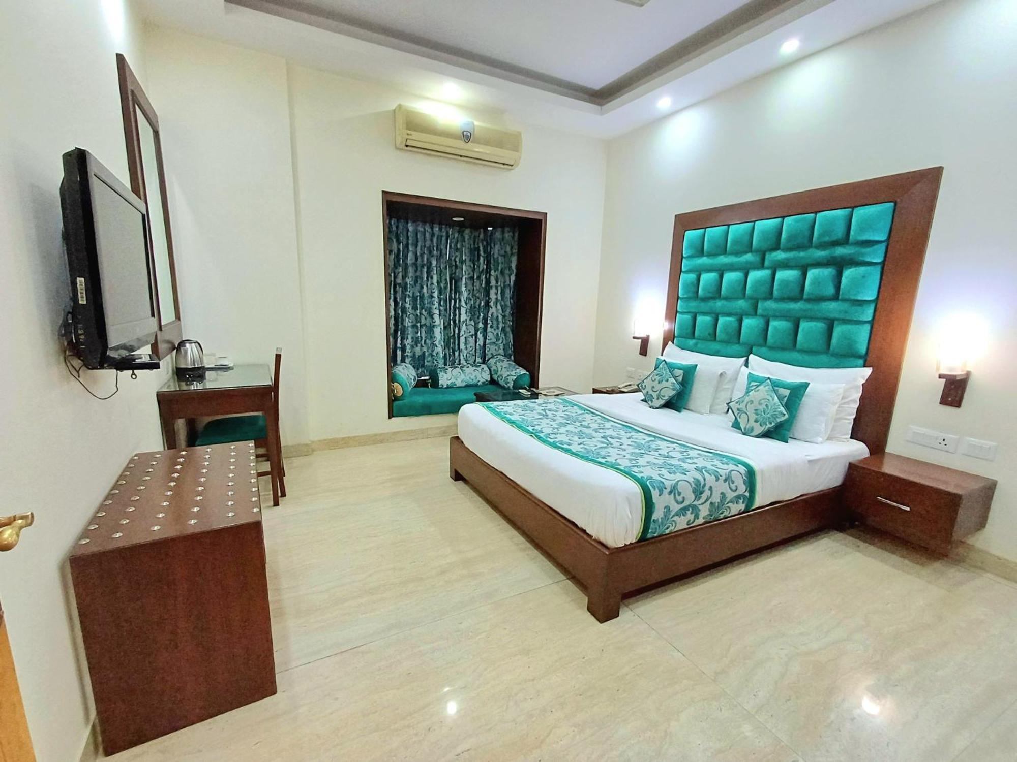 Siris 18 Gurgaon Exterior foto