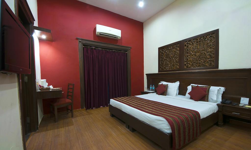 Siris 18 Gurgaon Quarto foto