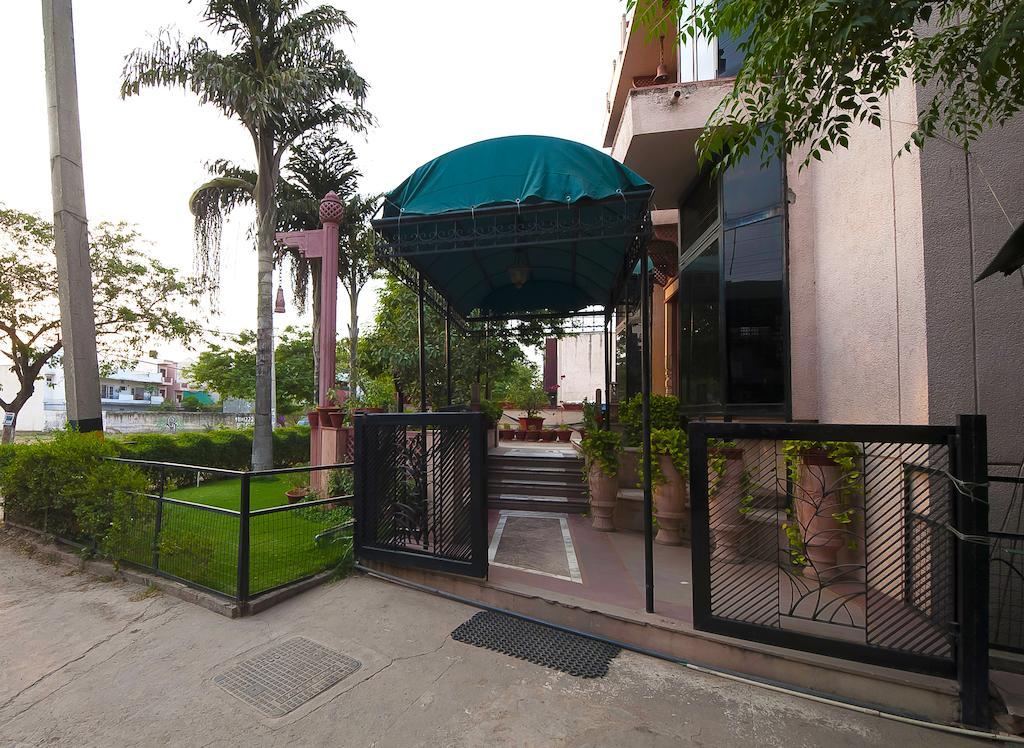 Siris 18 Gurgaon Exterior foto